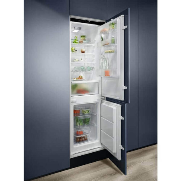 Хладилник за вграждане Electrolux LNT7TE18S3 GreenZone 700 Series, 177.2 см, TwinTech® Total NoFrost
